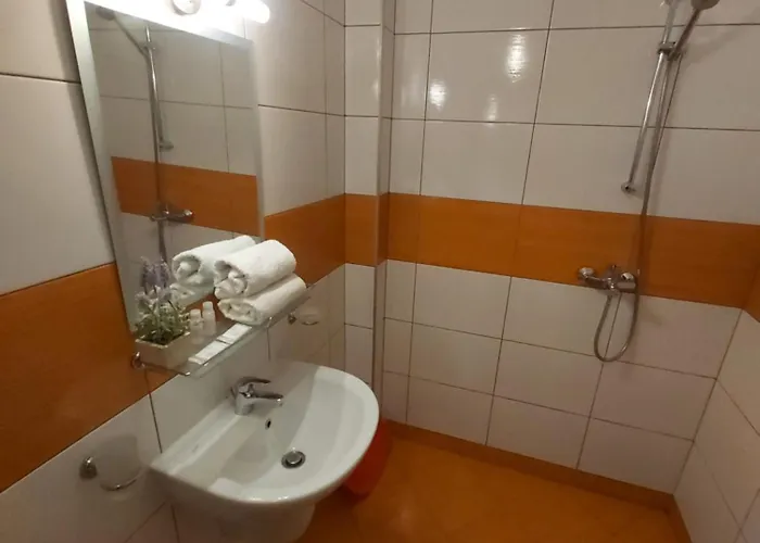 Guest house Guest Rooms Skalite