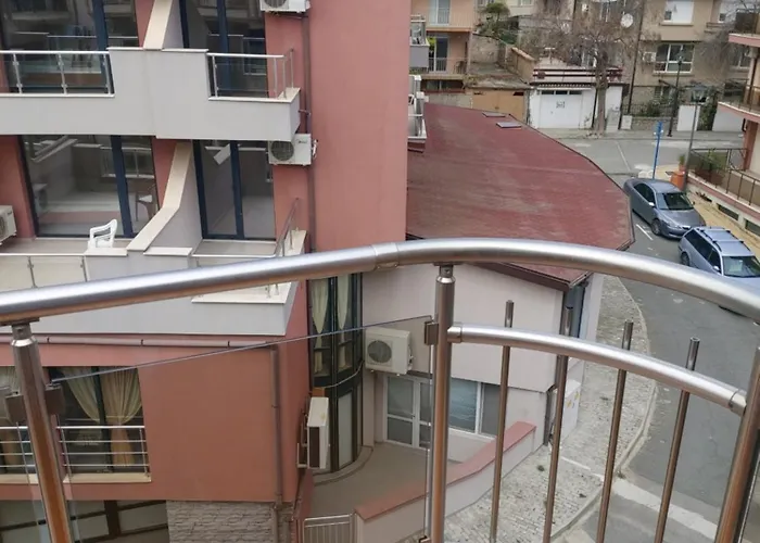 Guest house Guest Rooms Skalite 3*