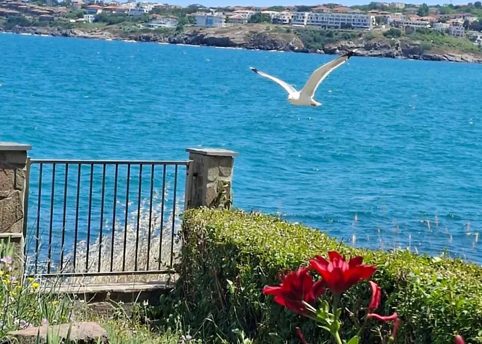 Guest Rooms Skalite Sozopol