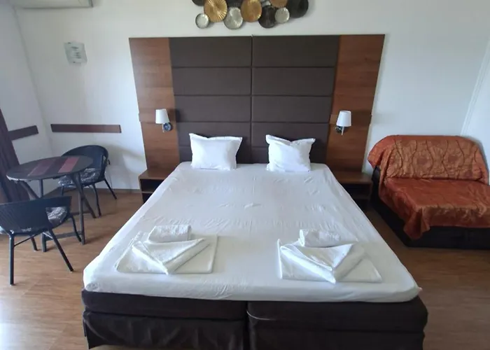 Guest Rooms Skalite 3* Sozopol