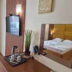 Guest Skalite 3*