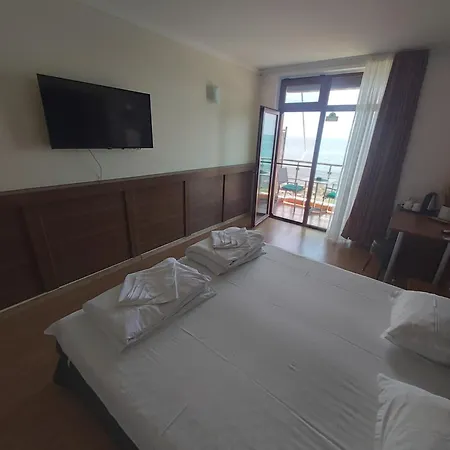 ゲストハウス Skalite ソゾポル