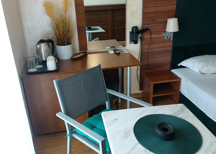 Guest Rooms Skalite 3*