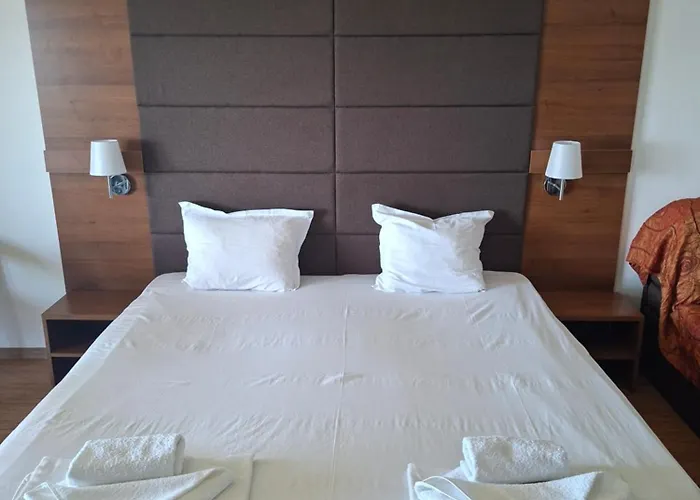 Guest Rooms Skalite 3*