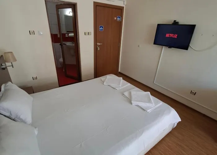 Guest house Guest Rooms Skalite