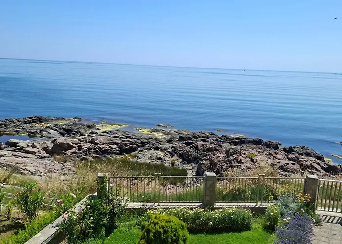 Guest Rooms Skalite 3* Sozopol